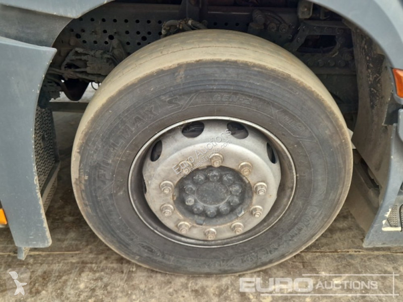 Tracteur Mercedes 2545