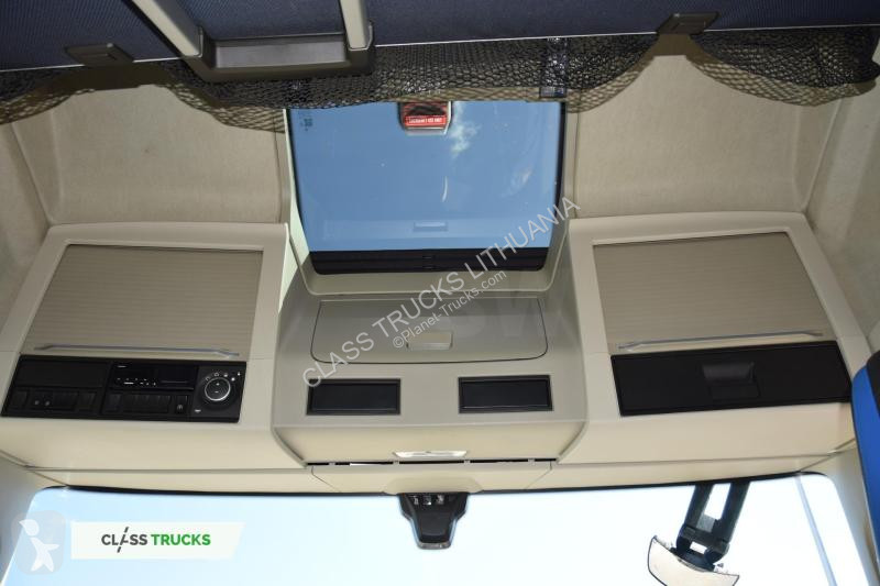 Traktor Volvo 500 Globetrotter XL Varios