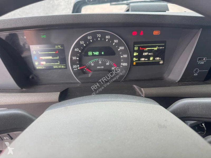 Trekker Volvo 420 4X2 EURO 6 HYDRAULIC