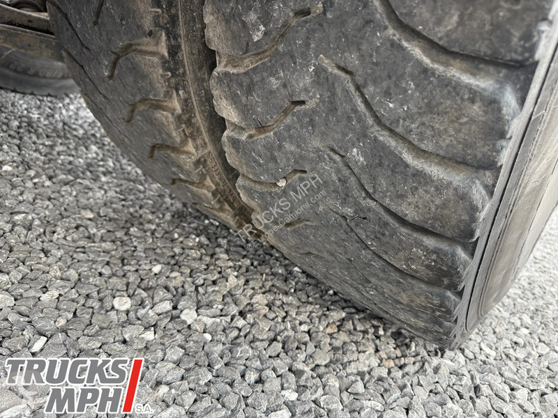Traktor Volvo 500 Globetrotter Jantes...