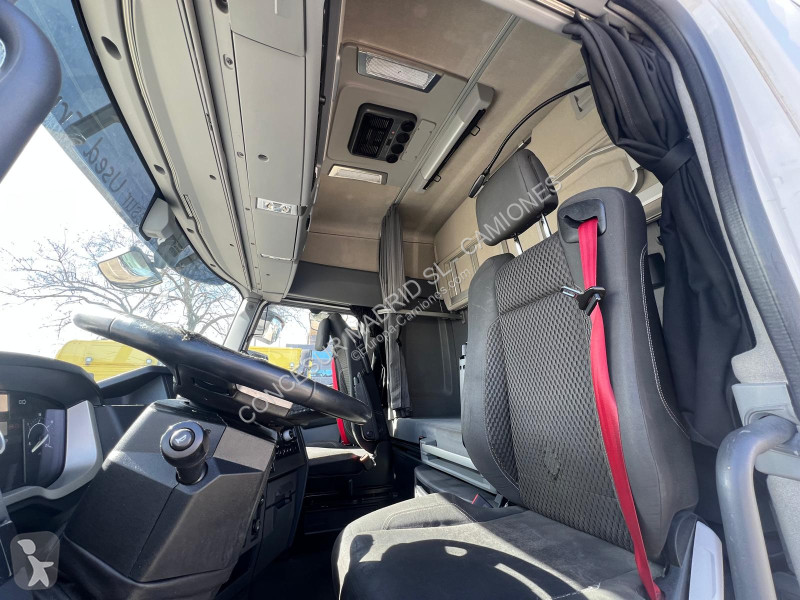 Traktor Renault T 520