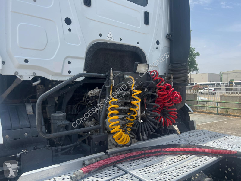 Traktor Mercedes  1843 LS