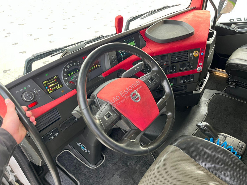 Tahač Volvo 500 6x2 GLOBE XL / RETARDER /...