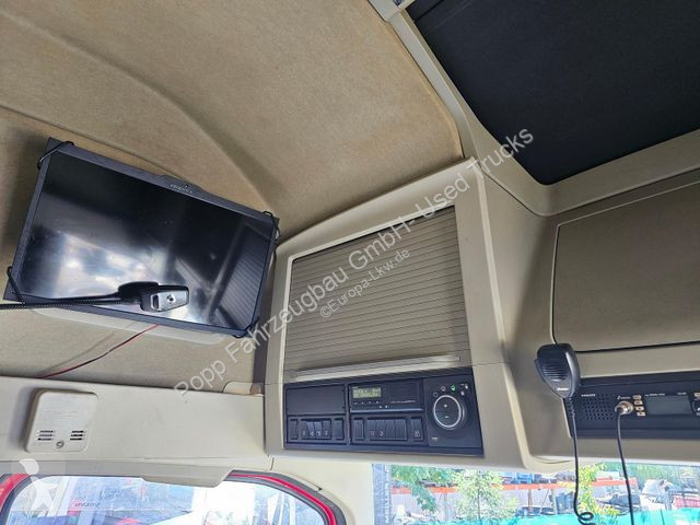 Tahač Volvo 500...