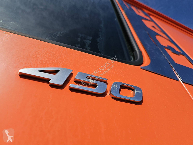 Trekker DAF 450 SPACECAB