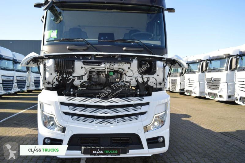 Cap tractor Mercedes 5 1845 BigSpace