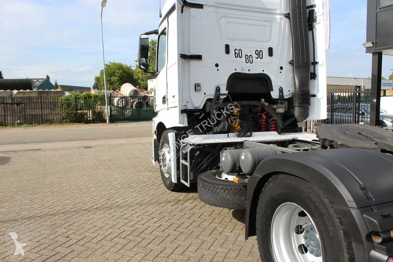 Traktor Mercedes 1845 * 4x2 *