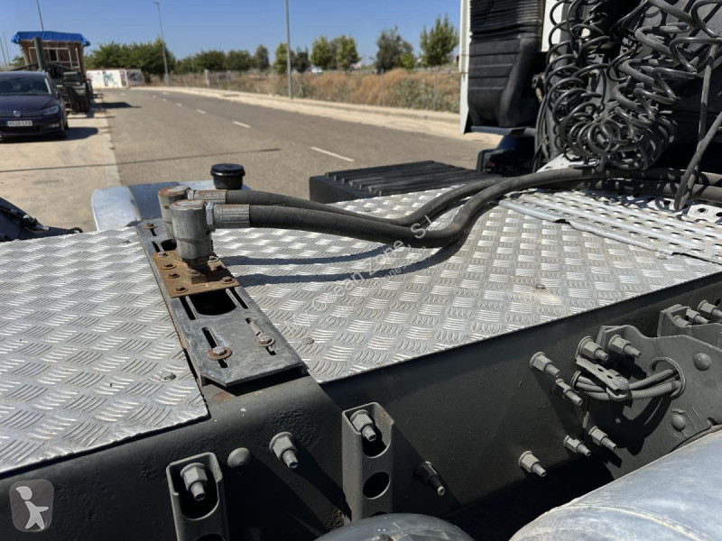 Tracteur Volvo 550