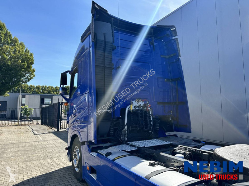 جرار Volvo 500 4X2 - I-Park Cool - Dynamic...