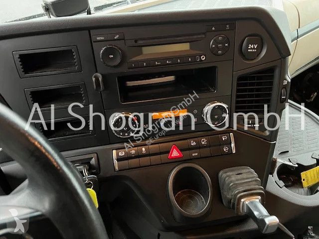جرار Mercedes 1845 StreamSpace...
