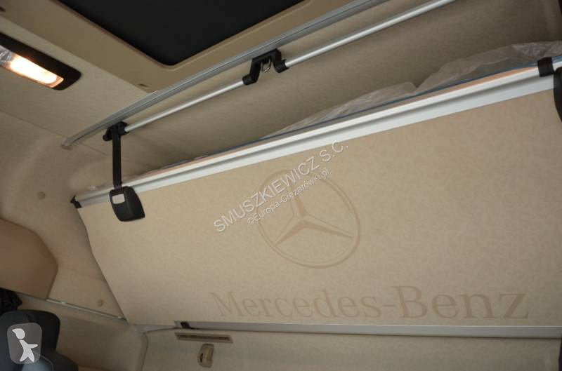 جرار Mercedes