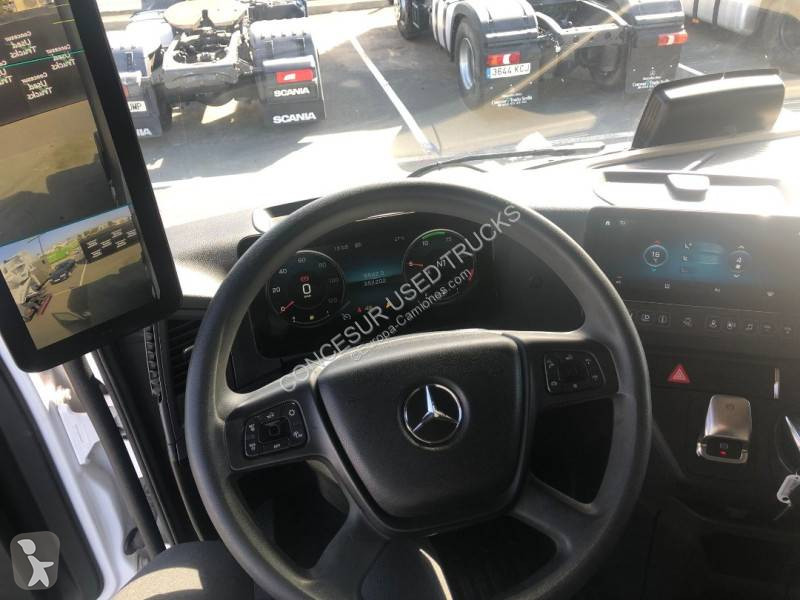 جرار Mercedes