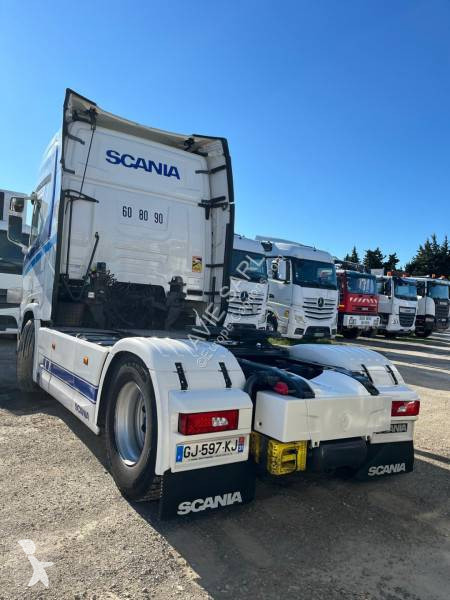 جرار Scania