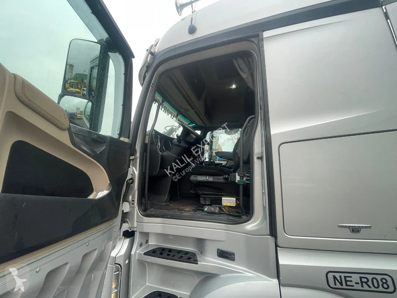 Traktor Mercedes 2663 6x4 Retarder Kipper...