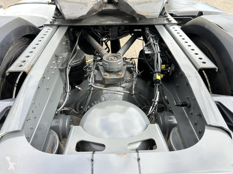 جرار DAF 410