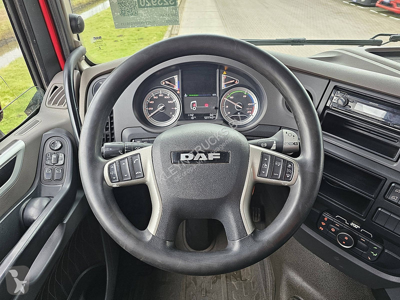 جرار DAF XF  4x4 PXP
