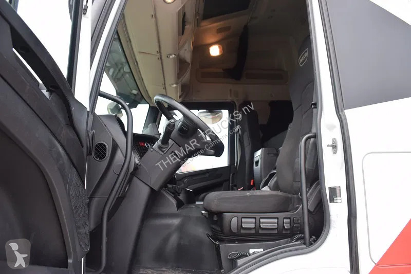 جرار Iveco AT460S Tractorhead