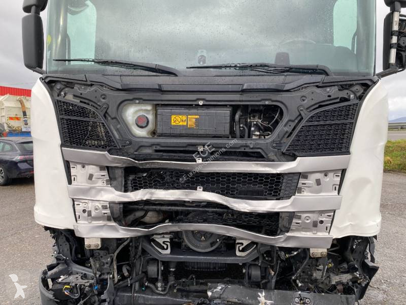جرار Scania