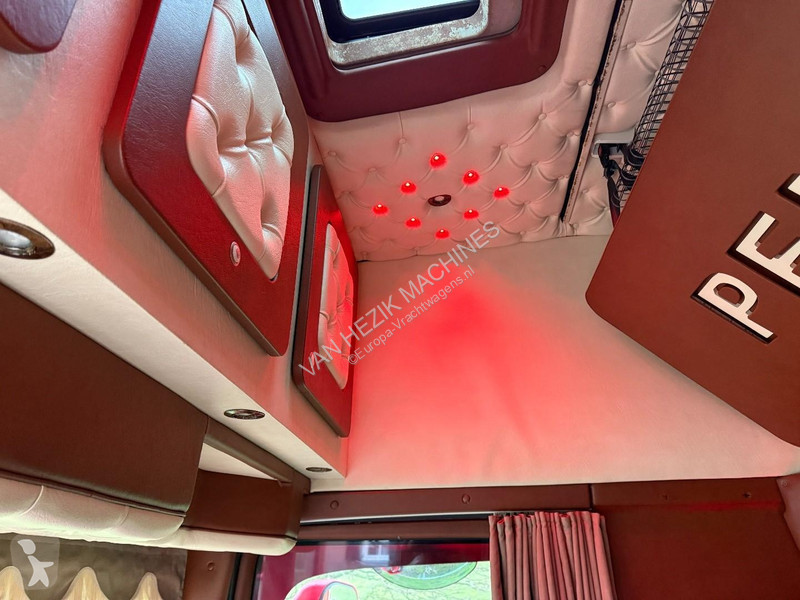 جرار Scania 6x2 -Full Air -Retarder -Show truck...