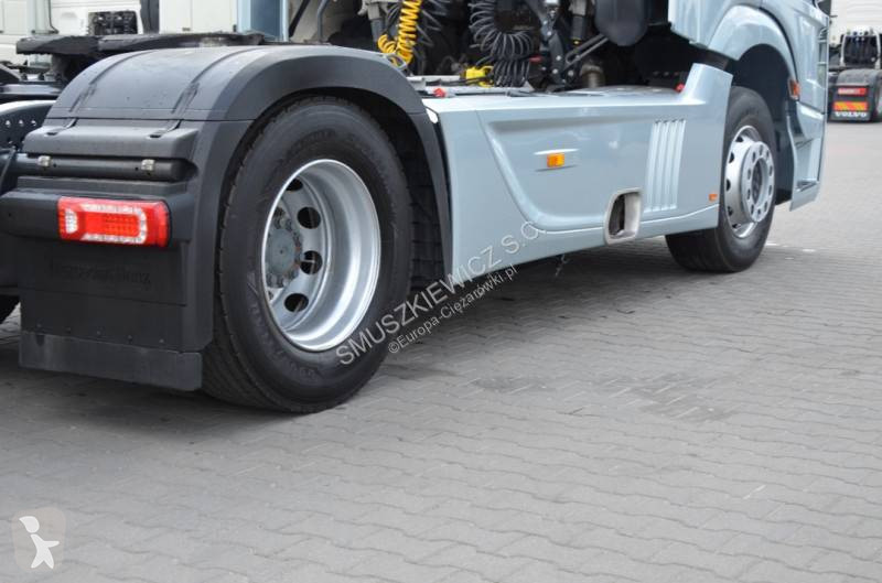 جرار Mercedes