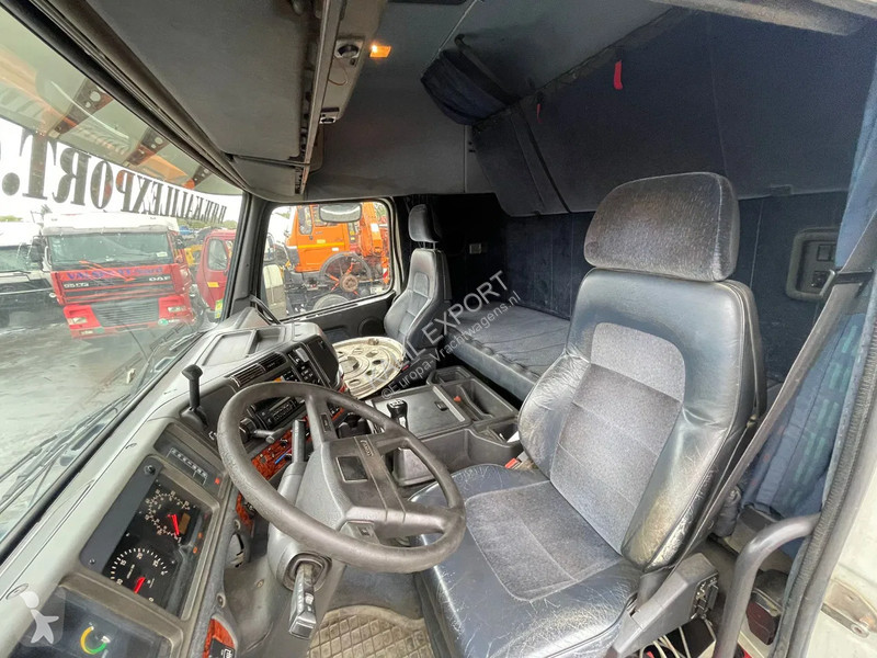 جرار Volvo 12420 Heavy Duty Tractor 420HP 6x4...