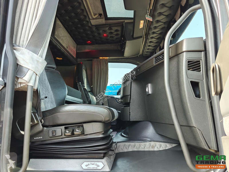 جرار Volvo 460 Euro6C Sleeper Cab - Double Tank...