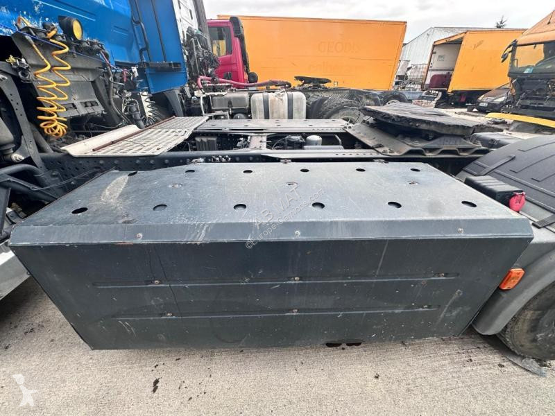 Iveco AS 440 S 40 tractor unit