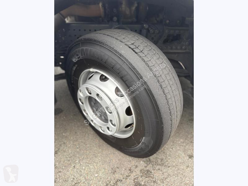 Tracteur Mercedes 1845 LS 4x2 StreamSpace 2.50M
