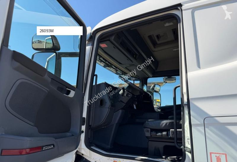 جرار Scania 589 G 410 LA