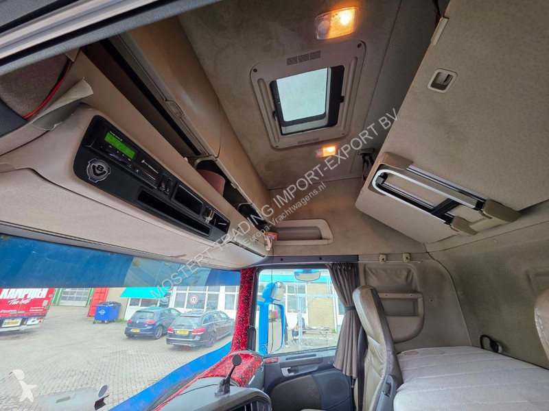 Scania R560 6X2 HNA Scania R560 V8 6x2 Tractor...