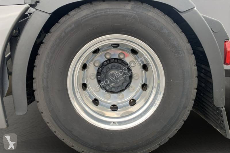 جرار Iveco