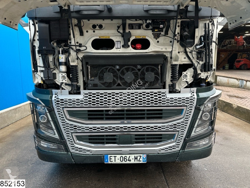 جرار Volvo 650 6x4, EURO 6, Retarder,...