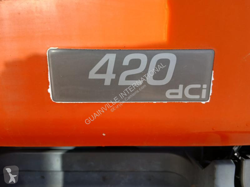جرار Renault 420 DCI