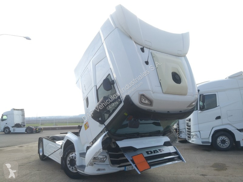 Tahač DAF n 480 FT 4X2