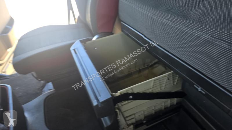جرار Volvo 500