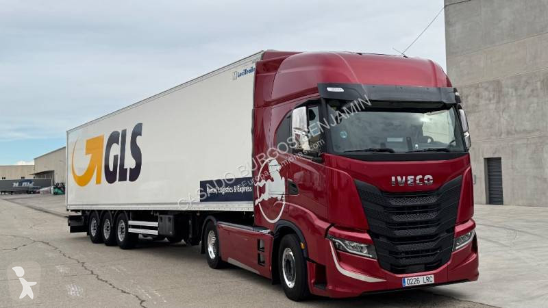 Traktor Iveco