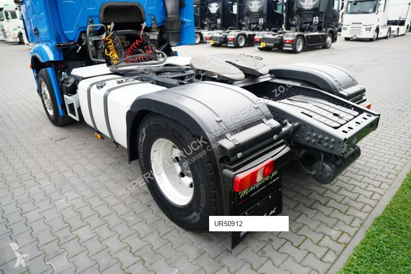 جرار Mercedes 1845