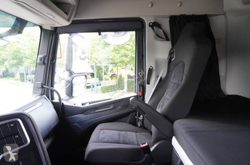 Влекач Iveco