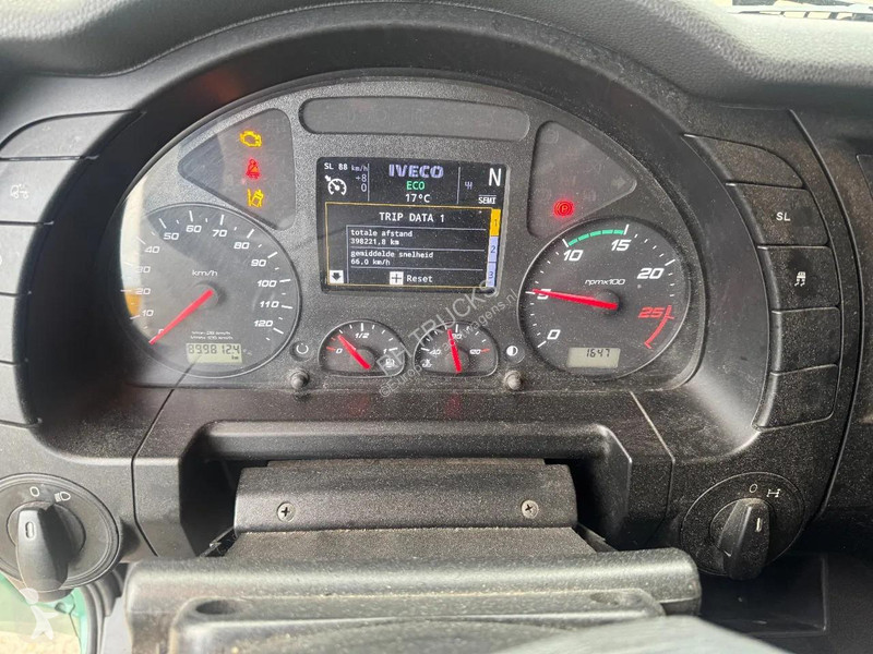 Iveco 460 4X2 EURO 6 SKIRTS AIRCO RADIO tractor...