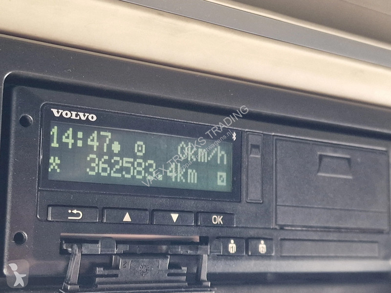 جرار Volvo 13500 Globetrotter XL 6x2 - Retarder...