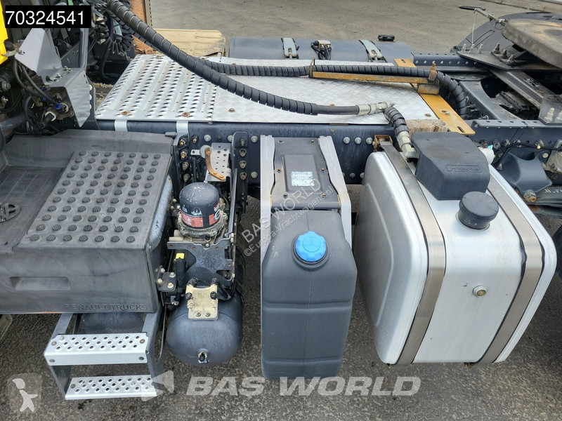Trekker Renault K 460 4X2 Full-Steel Hydraulic...
