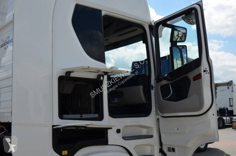 جرار Scania