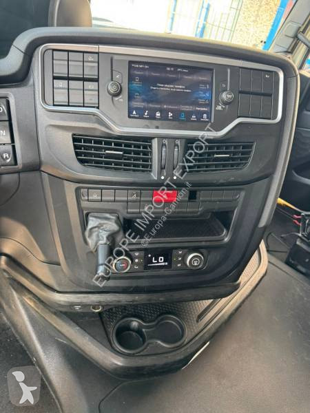 جرار Iveco