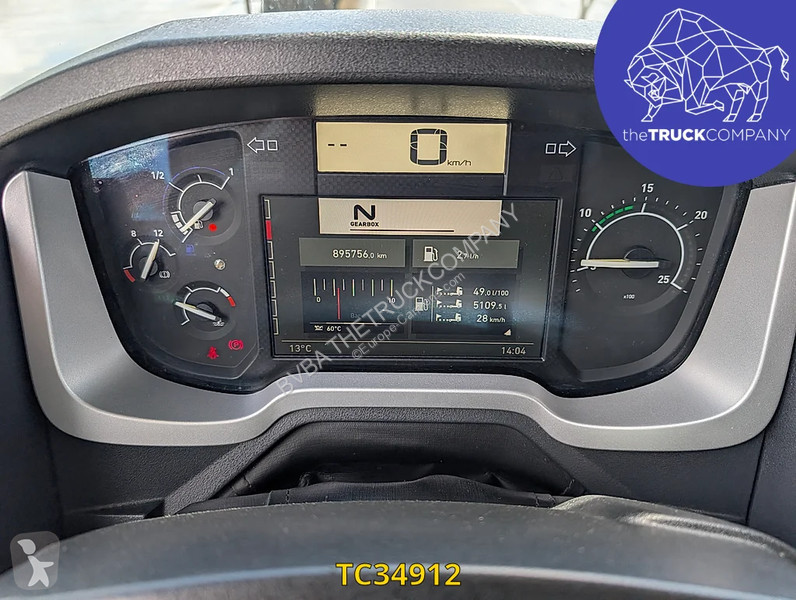 جرار Renault T 520
