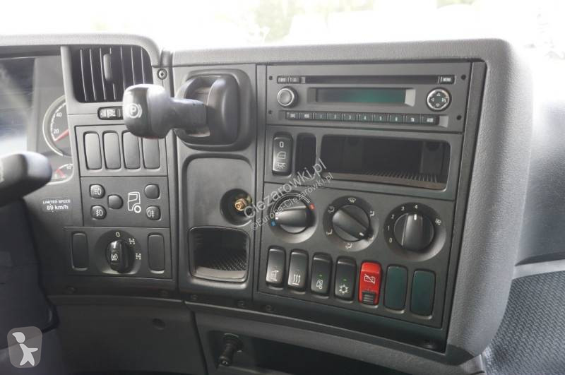 Влекач Scania