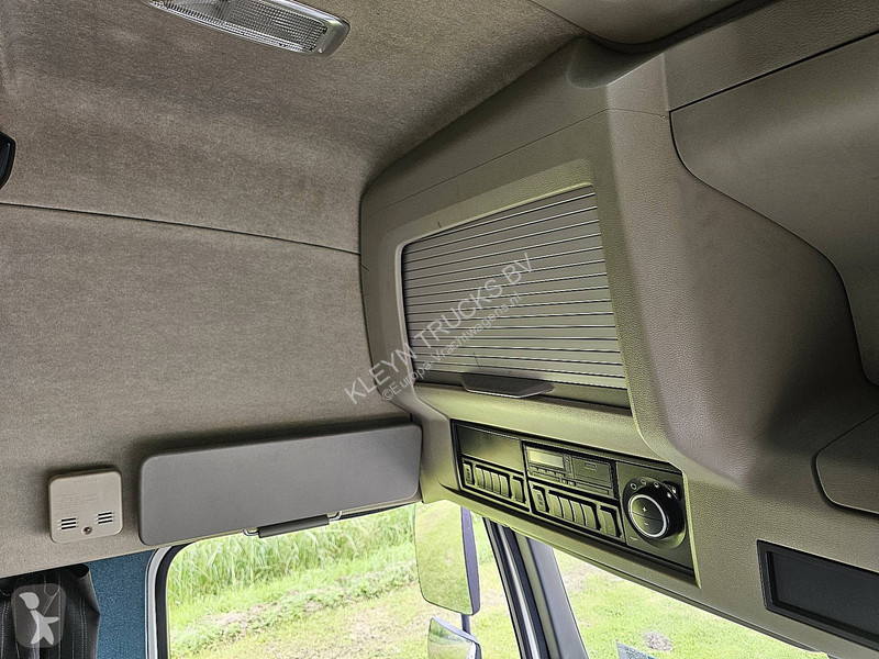 جرار Volvo 450