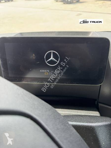 جرار Mercedes