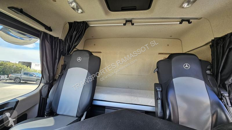 Mercedes Z2558 BLUTEC 6 tractor unit