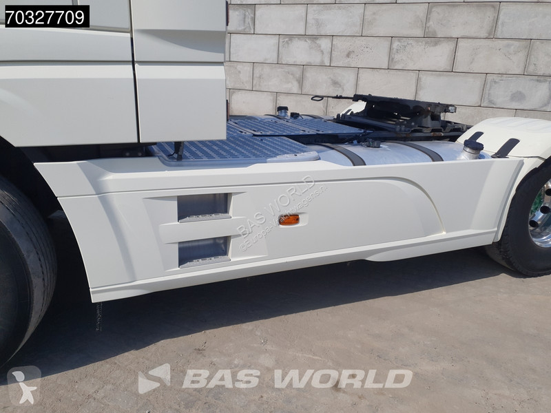 Trekker DAF 530 4X2 Retarder 2xTanks Full-Air...