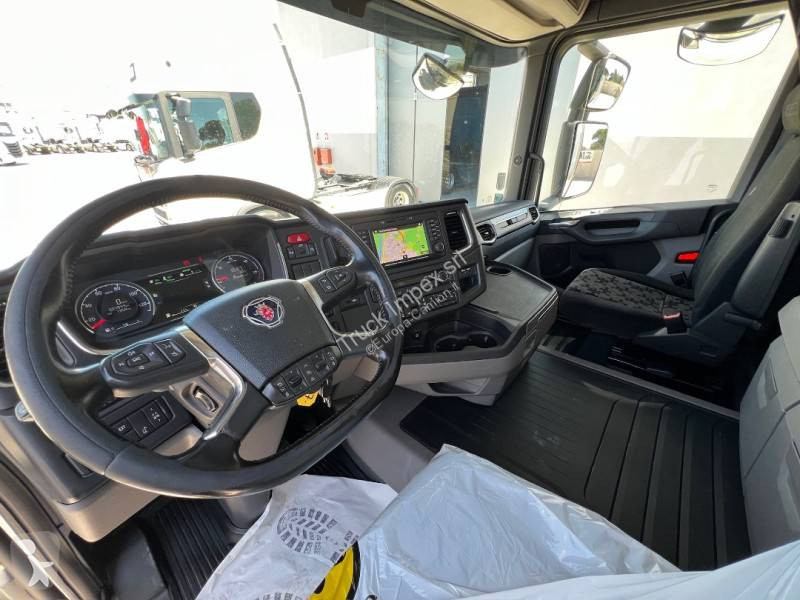 Cap tractor Scania